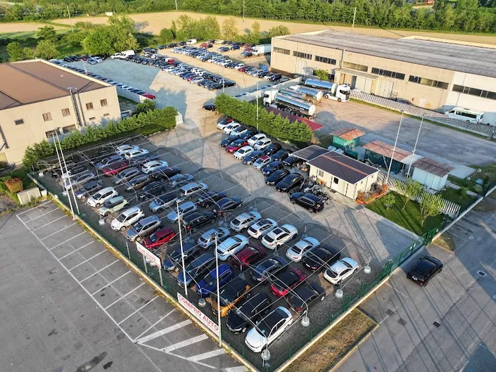 Auto Italia