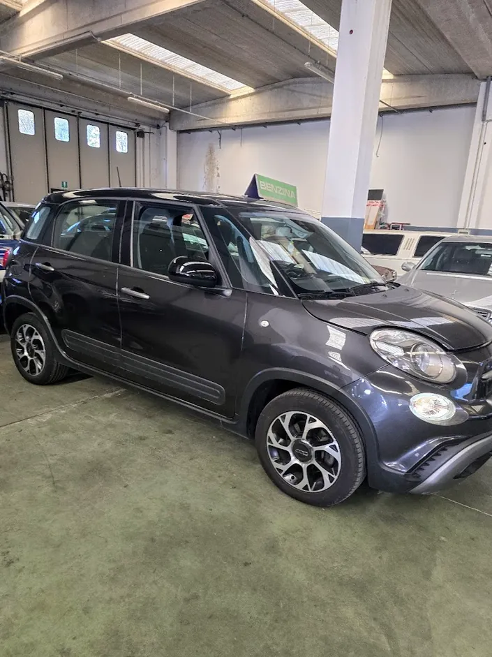 M. Auto