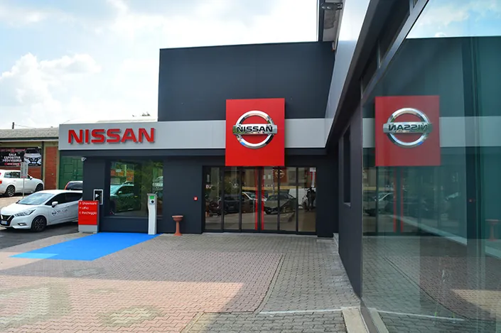 Nissan NIS-CAR