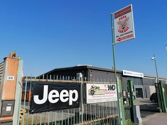 4wd Italia Milano officina e negozio di accessori e ricambi per Jeep