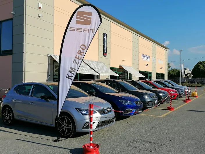 Automobili Del Bó