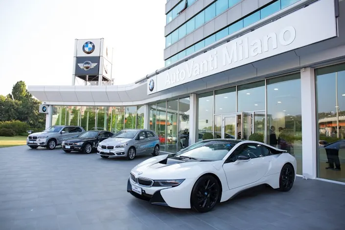 BMW e MINI – AutoVanti Milano – PenskeCars