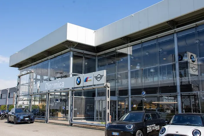 Dinamica – Concessionaria BMW, BMW Motorrad e Partner MINI