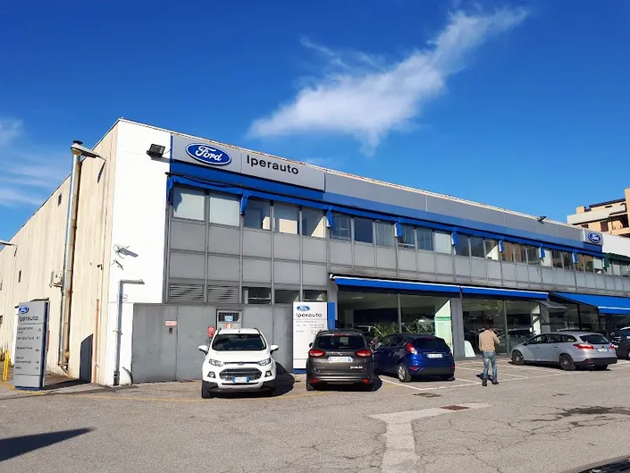 Ford Iperauto, Como