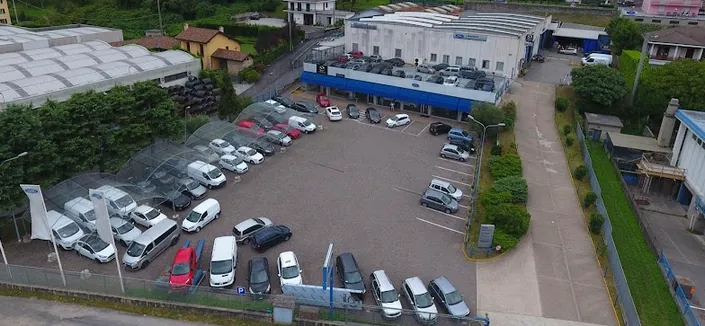 Ford Iperauto, Lecco