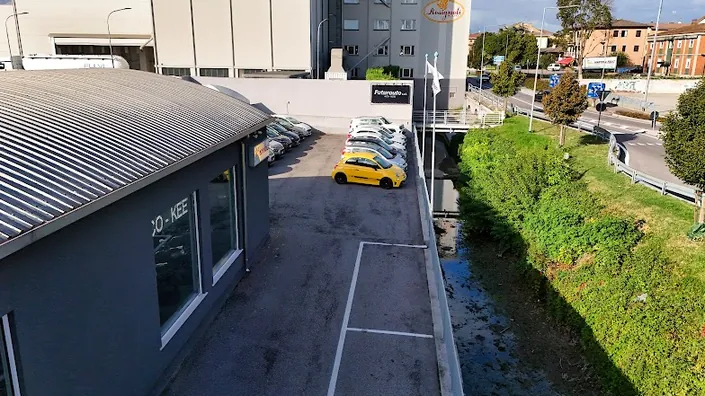 FUTURAUTO s.r.l. Vendita Auto e Moto