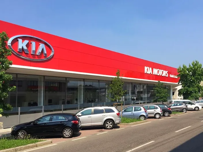 KIA – Clerici Auto – Milano (via Gallarate)