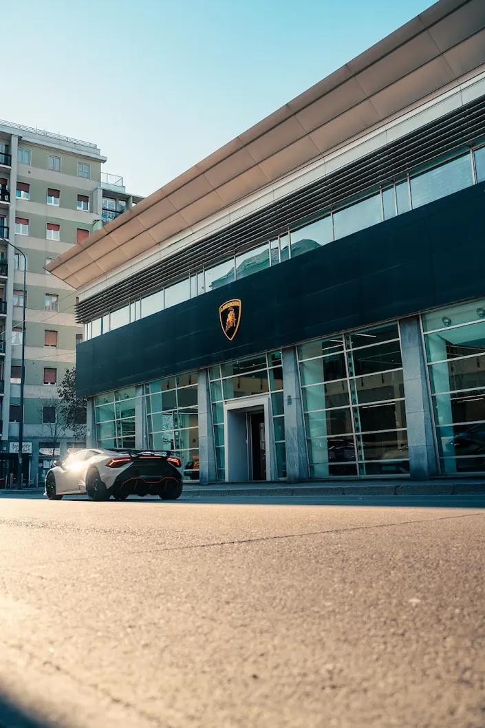 Lamborghini Milano
