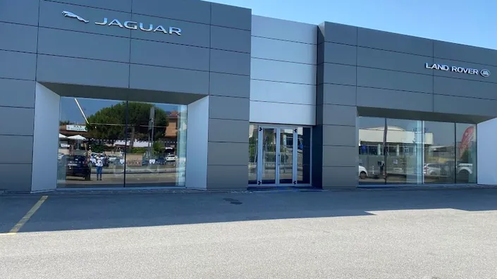LAND ROVER – LARIO MI AUTO Srl – Pavia