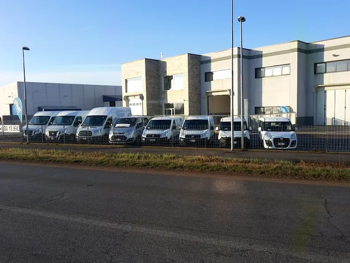 M&C Cars