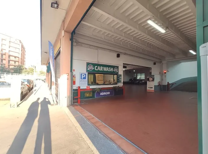 Noicompriamoauto.it, Milano